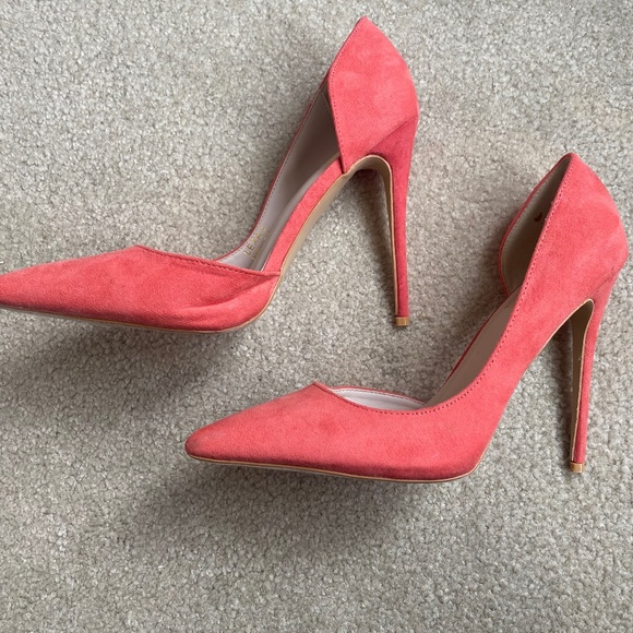 EUC, Faux Suede Heels in Coral, Size 8.5 - Picture 2 of 9
